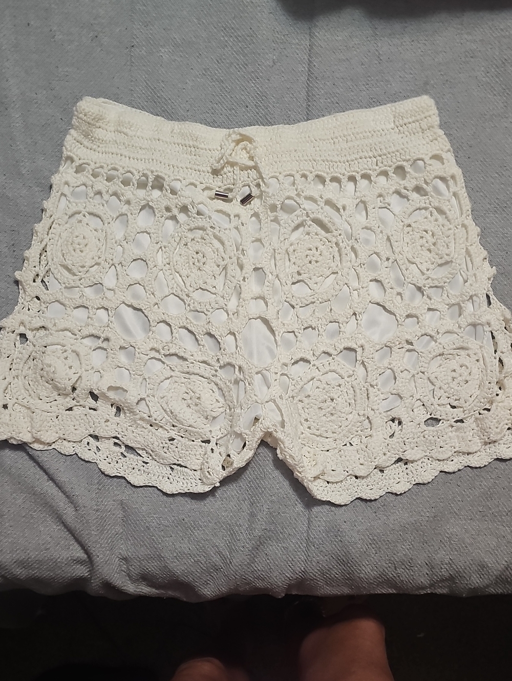 Umgee Cream Crochet Lace High-Waist Shorts